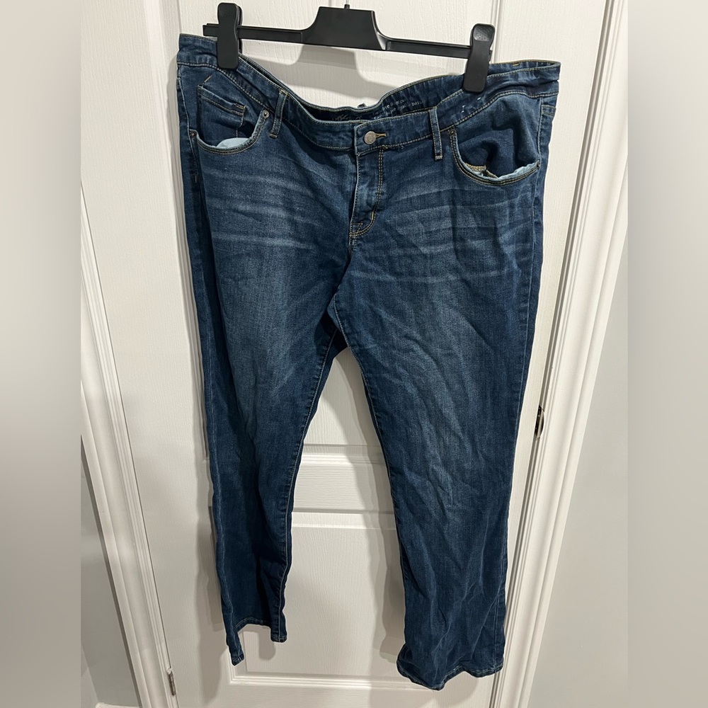 Plus size Women's lowrise Blue Boot Cut Jeans